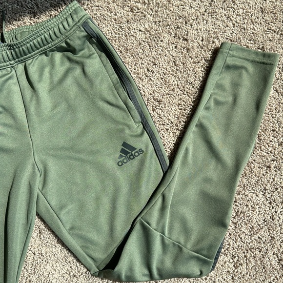 Men’s adidas sweatpants - Picture 2 of 8